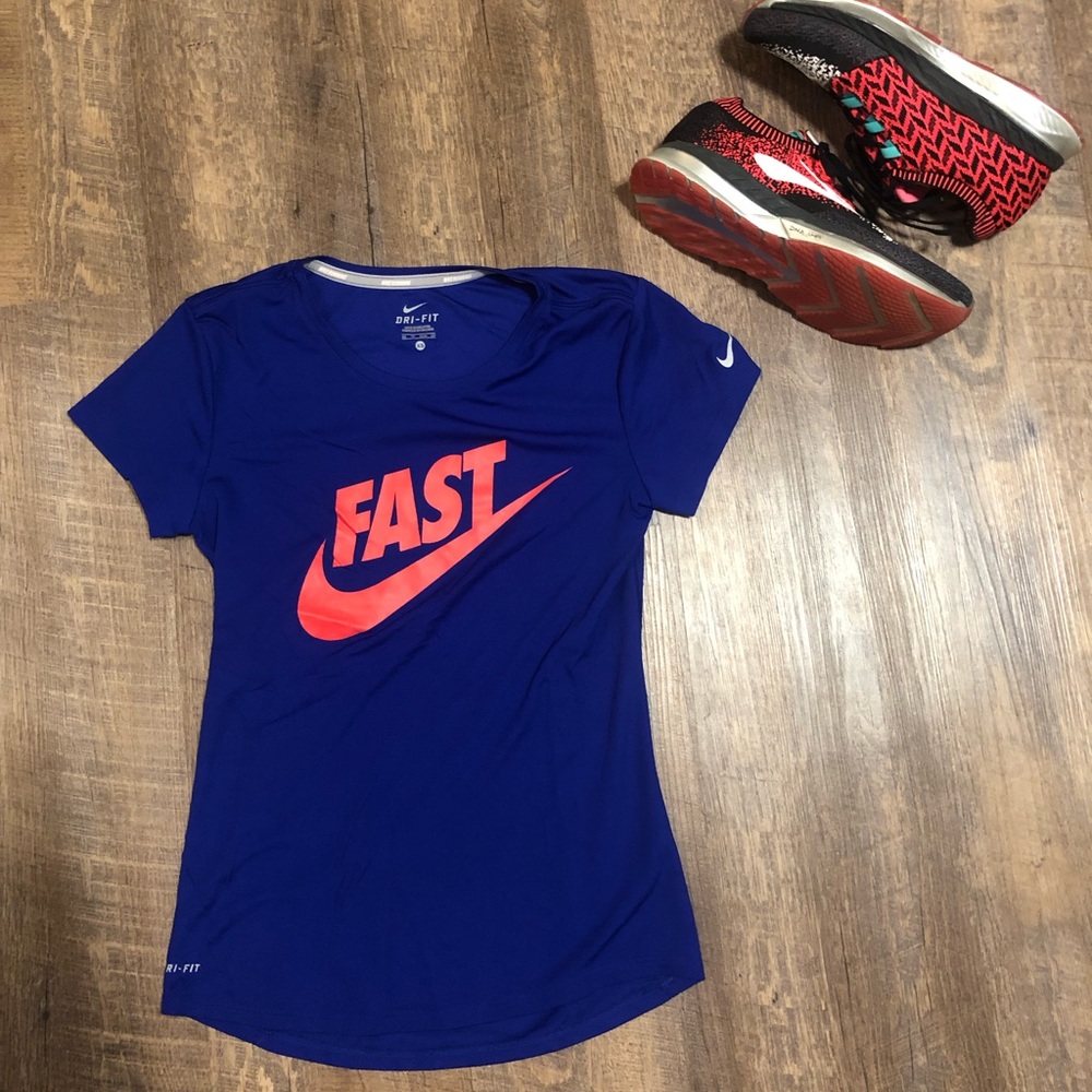 2/$15 ✨ Nike Fast Running T